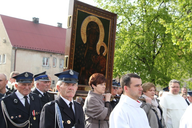 Powitanie ikony MB Częstochowskiej w Krośniewicach