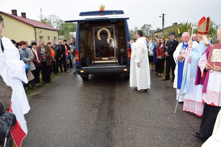 Powitanie ikony MB Częstochowskiej w Imielnie