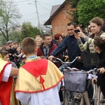 Motocykliści w kościele w Zgórsku