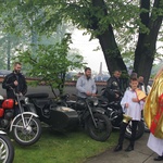 Motocykliści w kościele w Zgórsku