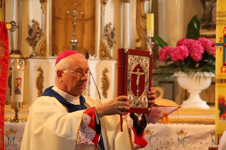 Powitanie ikony MB Częstochowskiej w Dąbrowicach