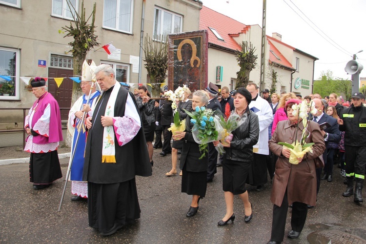 Powitanie ikony MB Częstochowskiej w Dąbrowicach