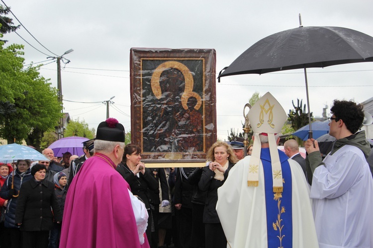 Powitanie ikony MB Częstochowskiej w Dąbrowicach