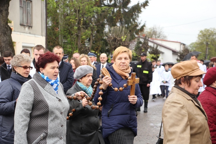 Powitanie ikony MB Częstochowskiej w Dąbrowicach