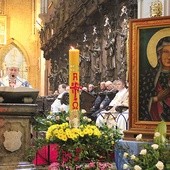 Abp J. Kupny zachęcał, by mimo trudności angażować się w budowanie dobra wspólnego na miarę naszych oczekiwań i aspiracji.