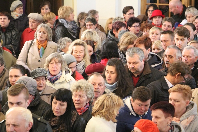 Powitanie ikony MB Częstochowskiej w Dzierzbicach