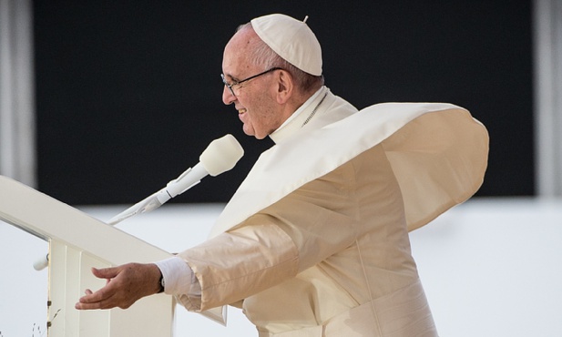 Franciszek: wiarę i moralność pojmujemy w trakcie pielgrzymowania