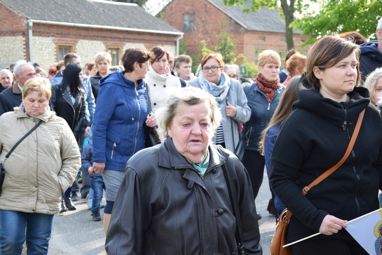 Powitanie ikony MB Częstochowskiej w parafii Sobótka