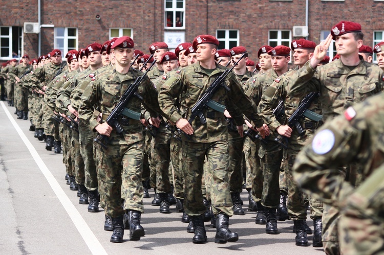 Pożegnanie żołnierzy 36. zmiany PKW KFOR w Kosowie