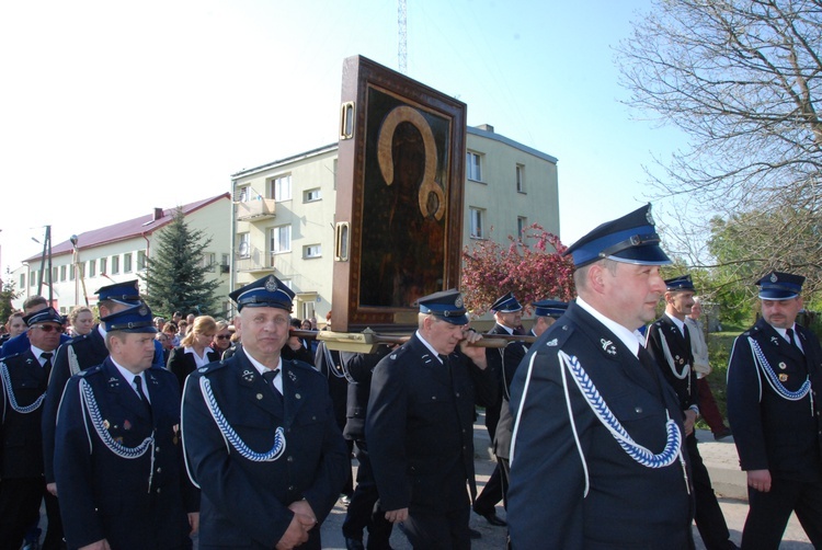 Powitanie ikony MB Częstochowskiej w Mazewie