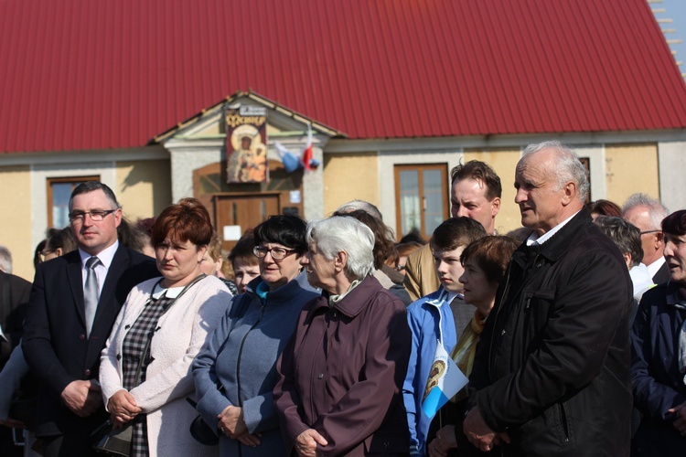 Powitanie ikony MB Częstochowskiej w Mazewie