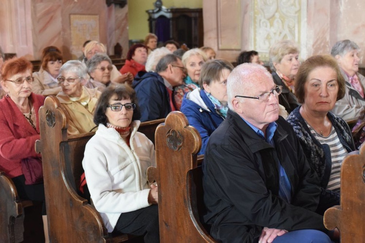 Tuż przed koronacją Świdnickiej Pani w słońcu