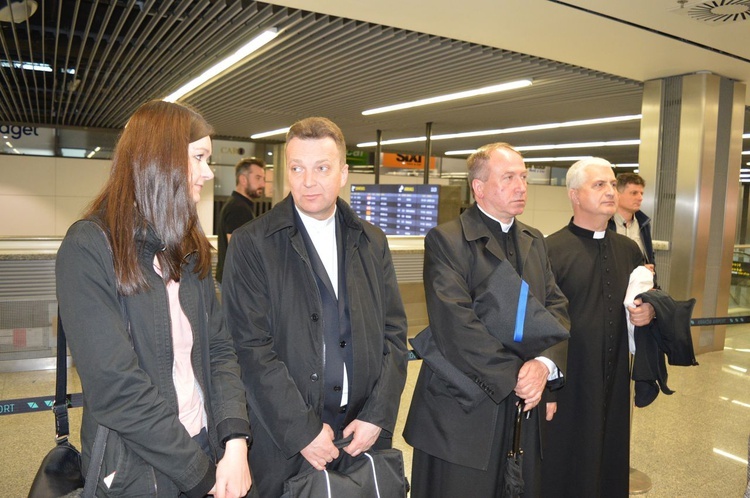 Abp Marek Jędraszewski w Kraków Airport 