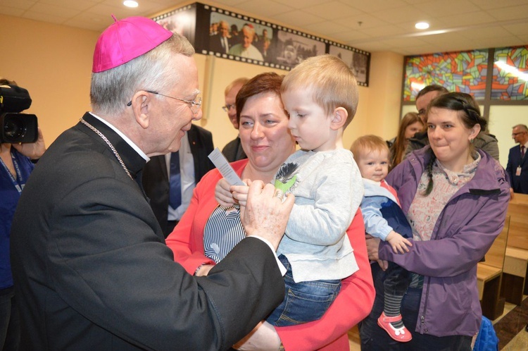 Abp Marek Jędraszewski w Kraków Airport 