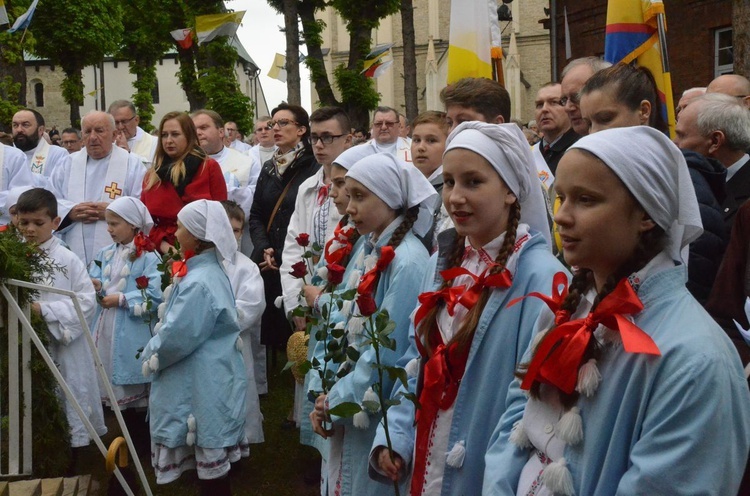 Fatimskie uroczystości w Sulisławicach 