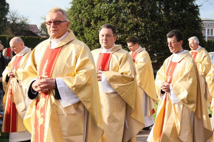 100.rocznica objawień fatimskich w parafii Matki Bożej Fatimskiej w Lublinie