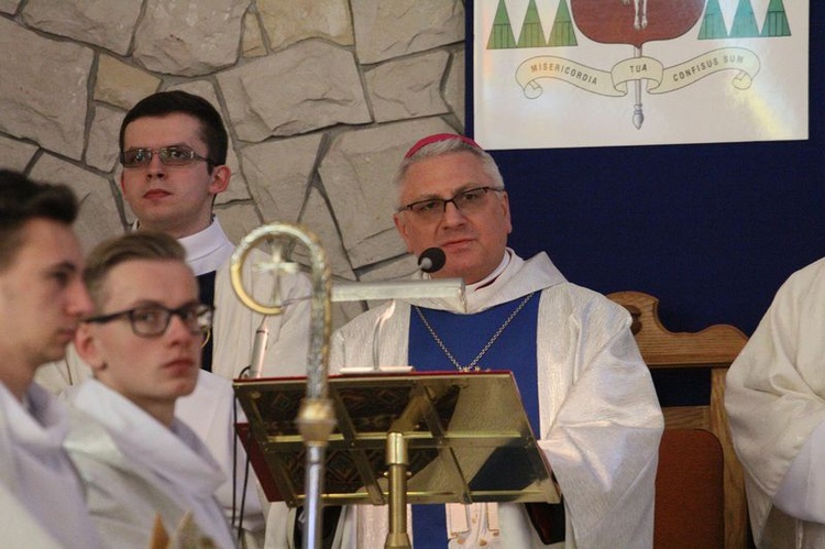 100.rocznica objawień fatimskich w parafii Matki Bożej Fatimskiej w Lublinie