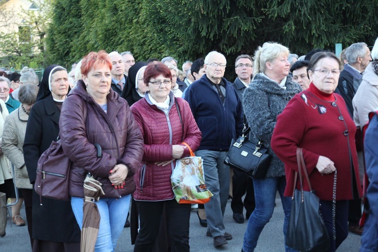 Komorowice Obszary - zawierzenie diecezji Sercu Maryi - cz. 1