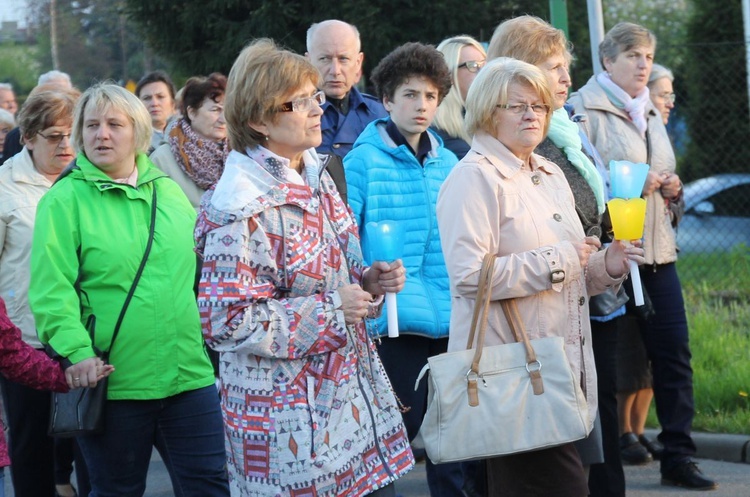 Komorowice Obszary - zawierzenie diecezji Sercu Maryi - cz. 1