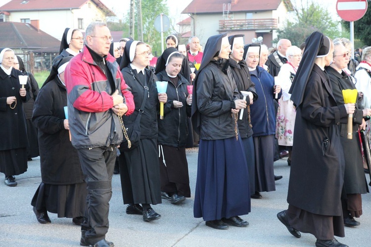 Komorowice Obszary - zawierzenie diecezji Sercu Maryi - cz. 1