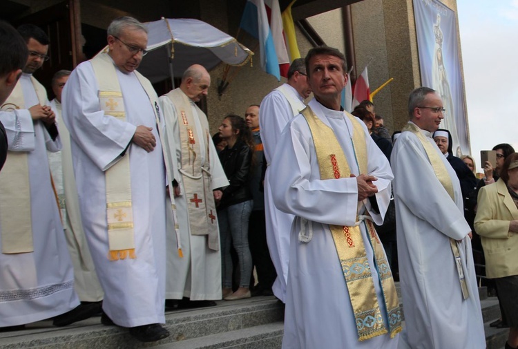 Komorowice Obszary - zawierzenie diecezji Sercu Maryi - cz. 1