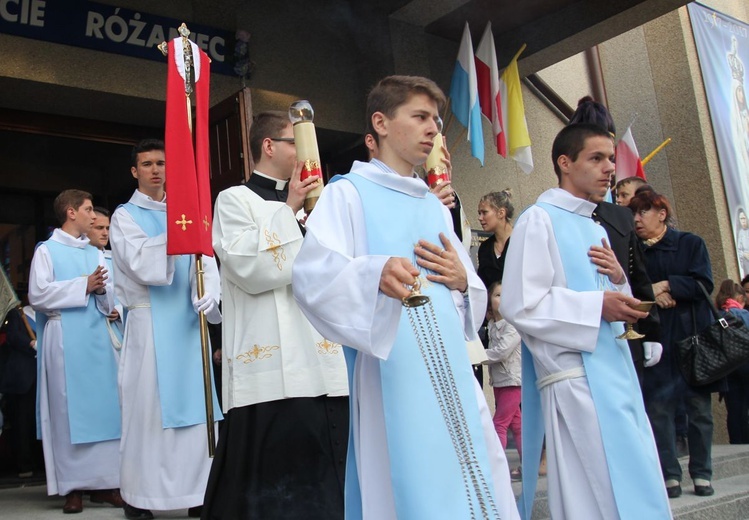 Komorowice Obszary - zawierzenie diecezji Sercu Maryi - cz. 1