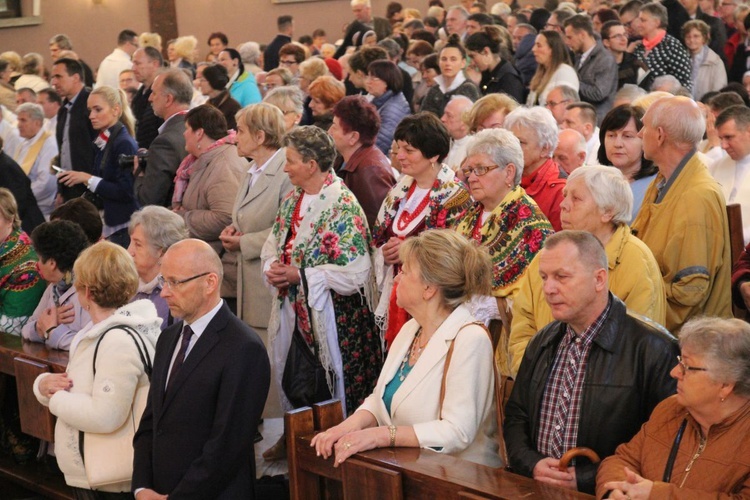 Komorowice Obszary - zawierzenie diecezji Sercu Maryi - cz. 1