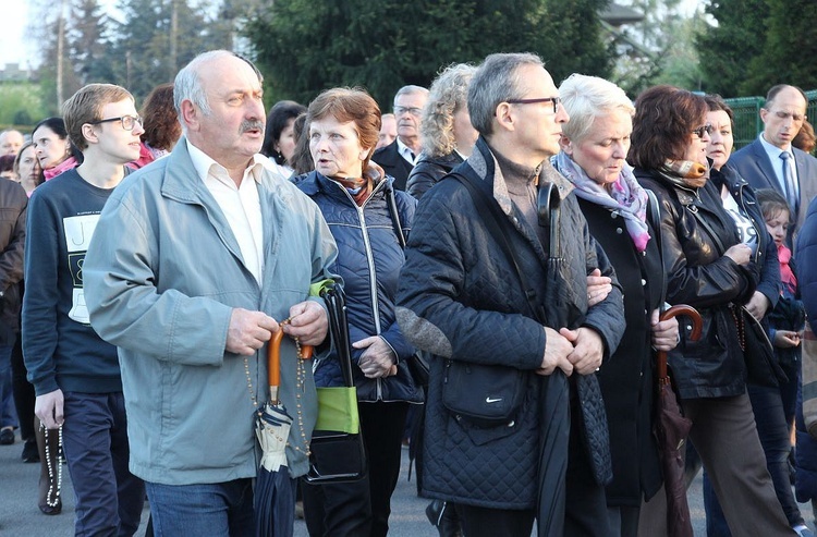 Komorowice Obszary - zawierzenie diecezji Sercu Maryi - cz. 2