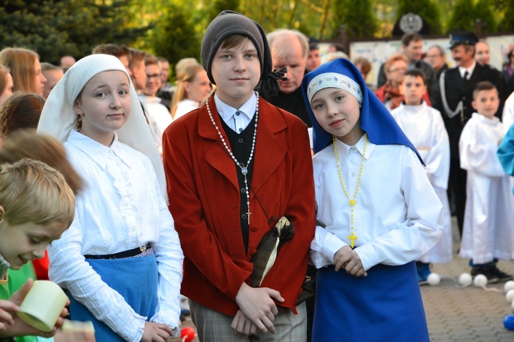 Nabożeństwo Fatimskie w parafii oo. pasjonistów w Rawie Mazowieckiej