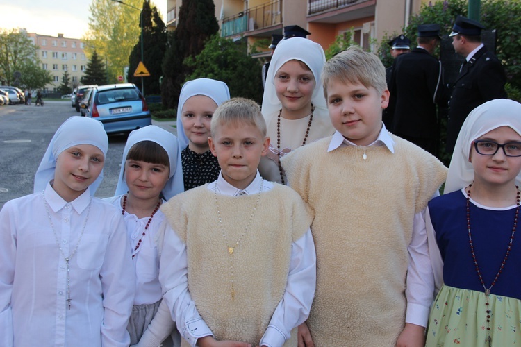 Nabożeństwo Fatimskie w parafii Jezusa Chrystusa Króla Wszechświata w Rawie Maz. 