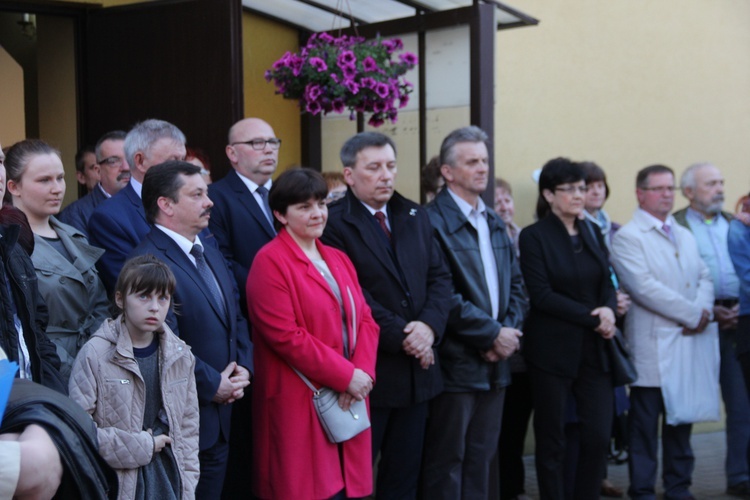 Nabożeństwo Fatimskie w parafii Jezusa Chrystusa Króla Wszechświata w Rawie Maz. 