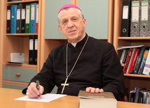 To pierwszy polski biskup wyróżniony "Laurem Pamięci"