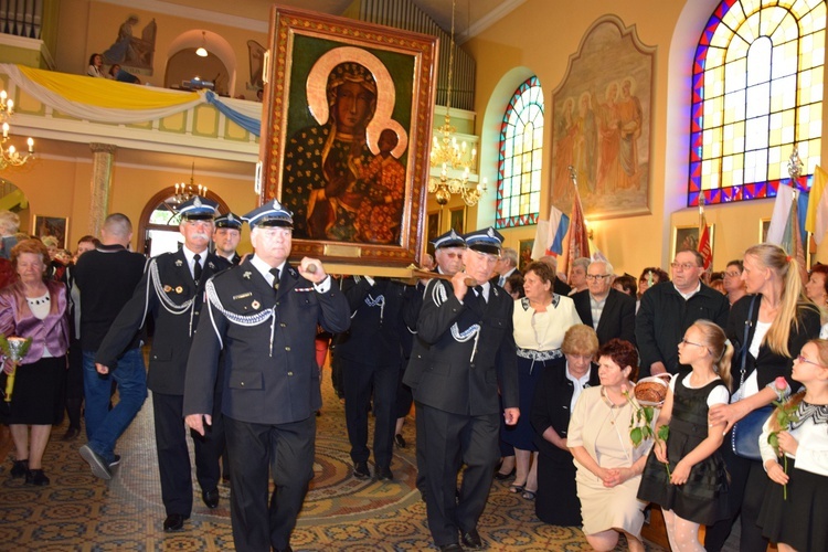 Powitanie ikony MB Częstochowskiej w Grabowie