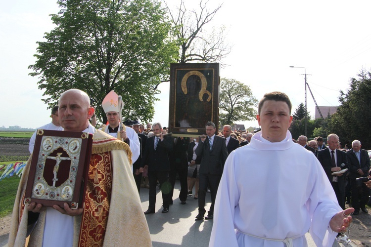 Powitanie ikony MB Częstochowskiej w Błoniu