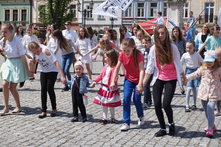 Taniec dla Jana Pawła II w Brzesku