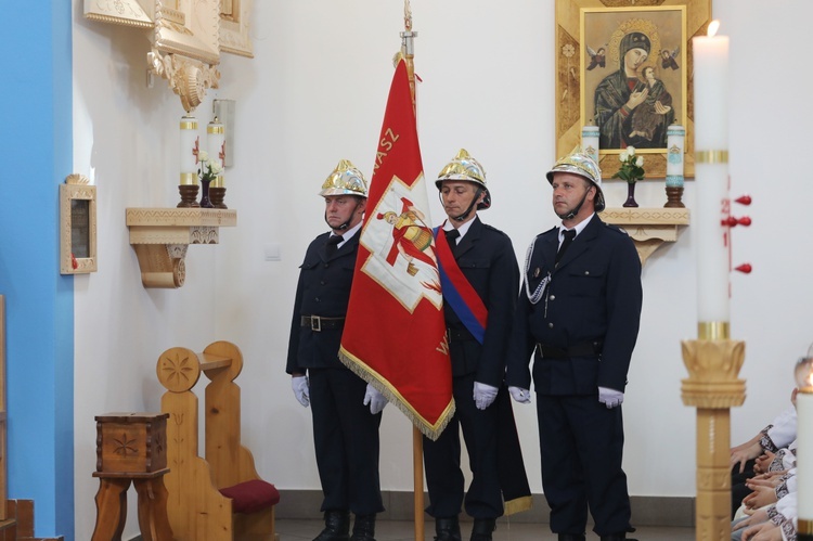 Pogrzeb śp. ks. kan. Borysa Kroczka na Trzycatku