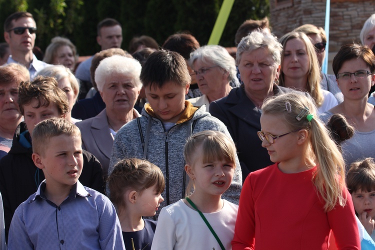 Powitanie ikony MB Częstochowskiej w Leźnicy Małej