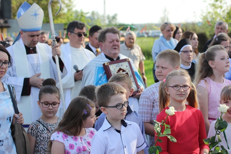 Powitanie ikony MB Częstochowskiej w Leźnicy Małej