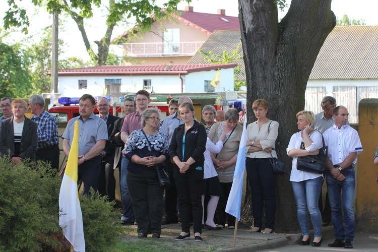 Powitanie ikony MB Częstochowskiej w Leźnicy Małej