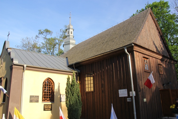 Powitanie ikony MB Częstochowskiej w Leźnicy Małej