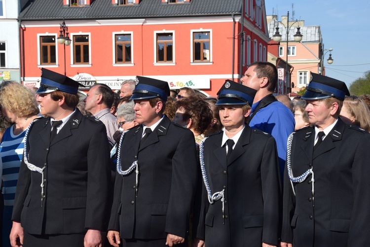 Powitanie ikony MB Częstochowskiej w parafii św. Andrzeja Apostoła w Łęczycy