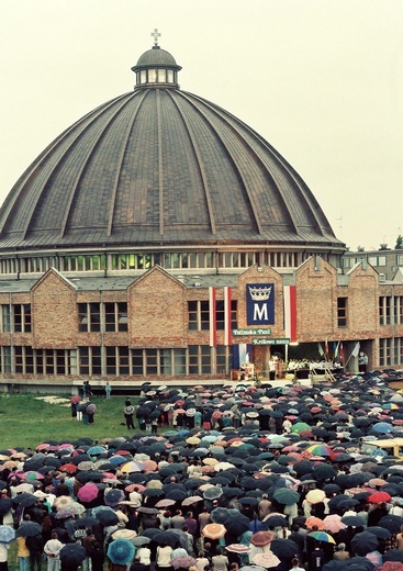 Nawiedzenie figury MB Fatimskiej w Płocku w 1996 r.