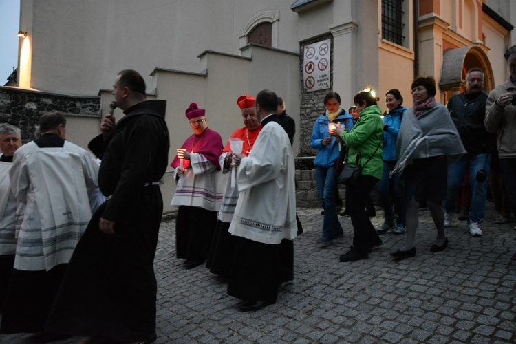 Kard. Dziwisz na Górze św. Anny