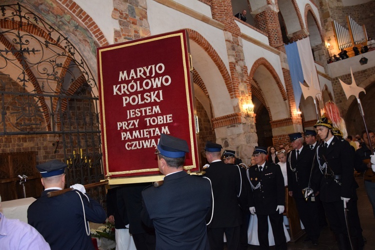 Powitanie ikony MB Częstochowskiej w Tumie