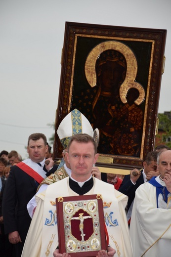 Powitanie ikony MB Częstochowskiej w Tumie