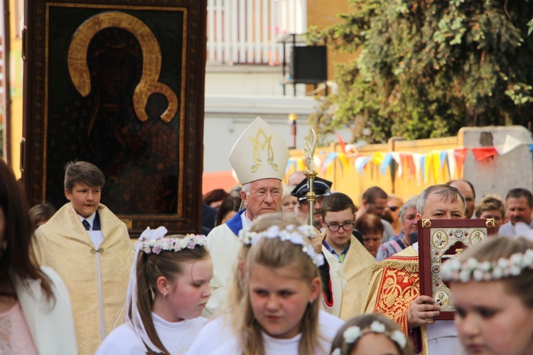 Powitanie ikony MB Częstochowskiej w Piątku