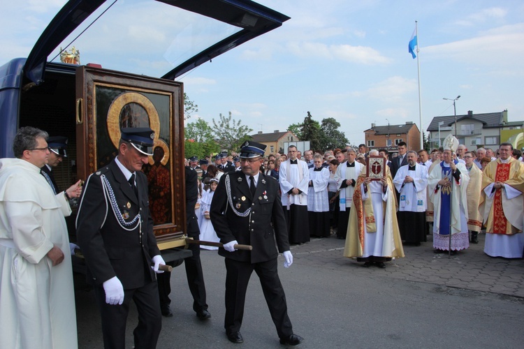 Powitanie ikony MB Częstochowskiej w Piątku