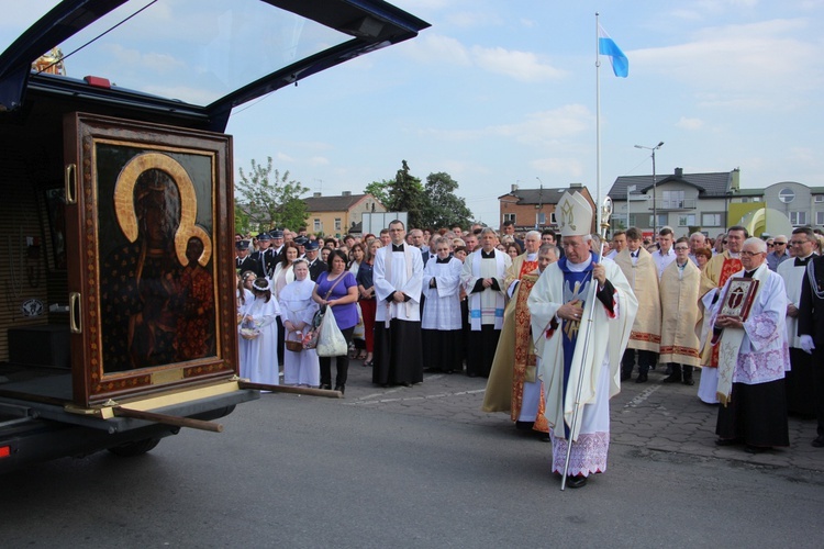 Powitanie ikony MB Częstochowskiej w Piątku