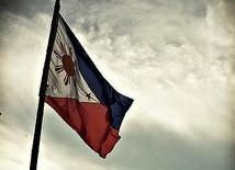 Filipiny: islamiści porwali księdza i 15 wiernych