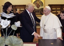 Amerykańskie echa spotkania Papieża z Trumpem